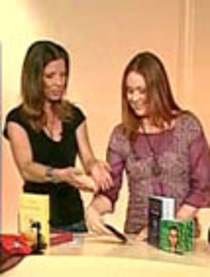 Runenkräfte, das Praxisbuch der Runenmagie von der Runenmeisterin Nadja Berger, ist ein Bestseller im Astro TV Shop