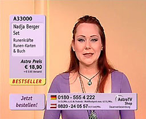 die Autorin und Runenmeisterin Nadja Berger im Astro TV Shop